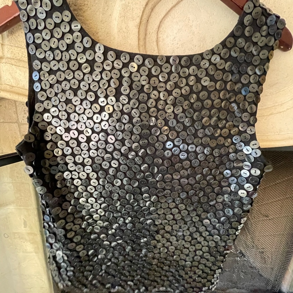 Top - Picture 3 of 6